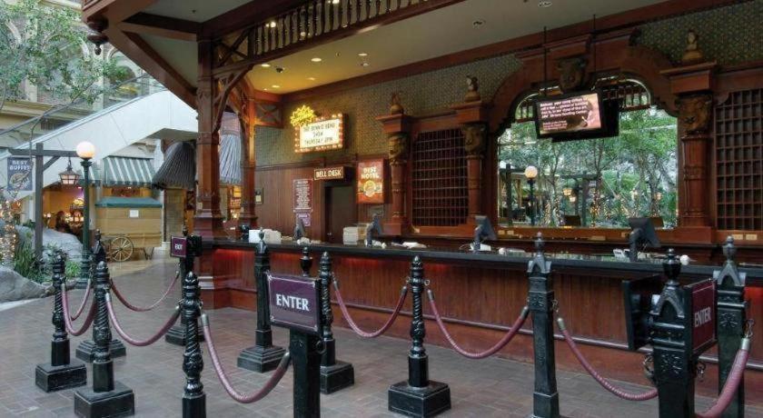 Resort Sam's Town And Gambling Hall 3*